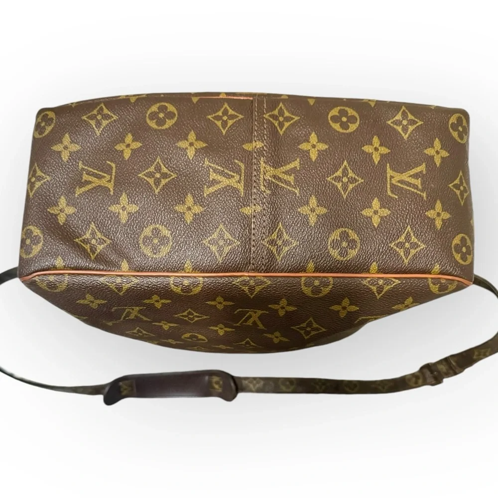 LOUIS VUITTON 1982 Monogram Marceau GM Messenger Crossbody Bag